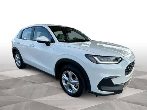Platinum White Pearl 2025 Honda HR-V