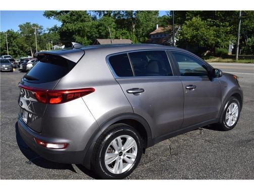 Mineral Silver 2019 Kia Sportage LX