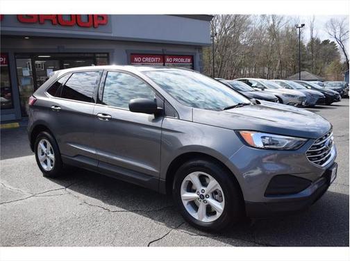 2022 Ford Edge SE