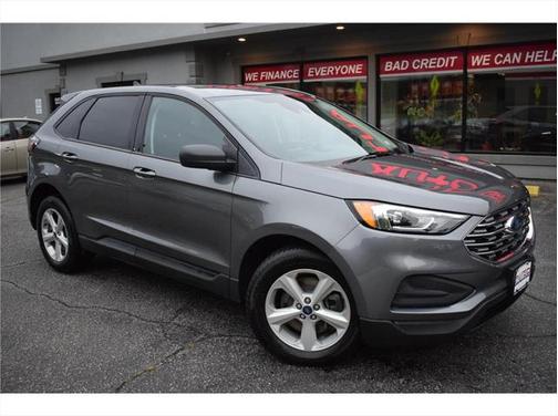 2022 Ford Edge SE