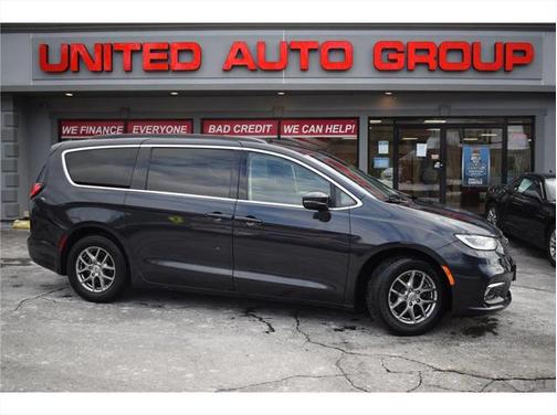 2021 Chrysler Pacifica Touring