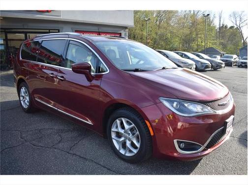 2018 Chrysler Pacifica Touring-L