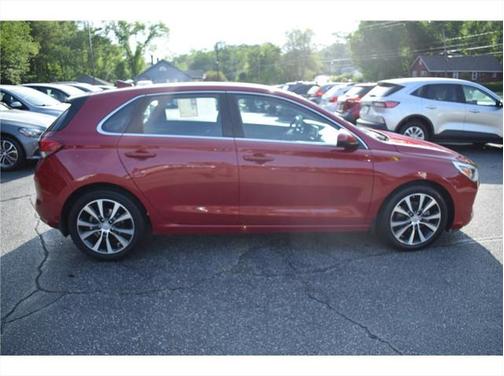 2019 Hyundai Elantra GT Base