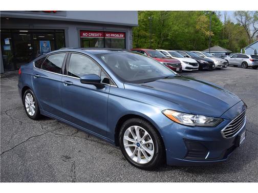 Blue 2019 Ford Fusion Hybrid SE