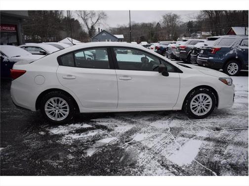 2019 Subaru Impreza 2.0i