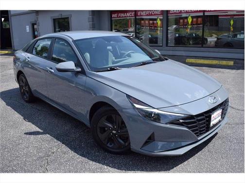 2021 Hyundai ELANTRA SEL