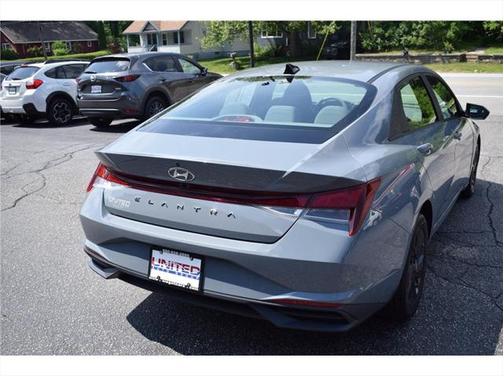 2021 Hyundai ELANTRA SEL