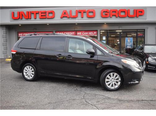 2011 Toyota Sienna LE