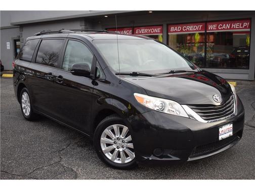 2011 Toyota Sienna LE