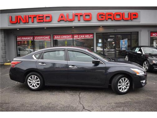 Storm 2015 Nissan Altima 2.5 S