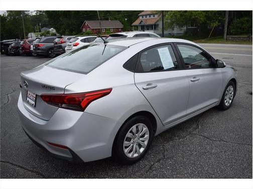 2020 Hyundai Accent SE
