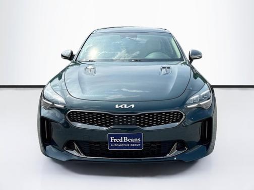 2022 Kia Stinger GT1