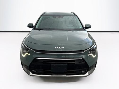 2023 Kia Niro SX Touring