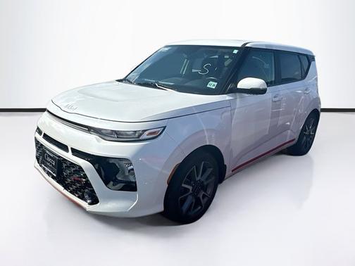 2022 Kia Soul GT-LINE