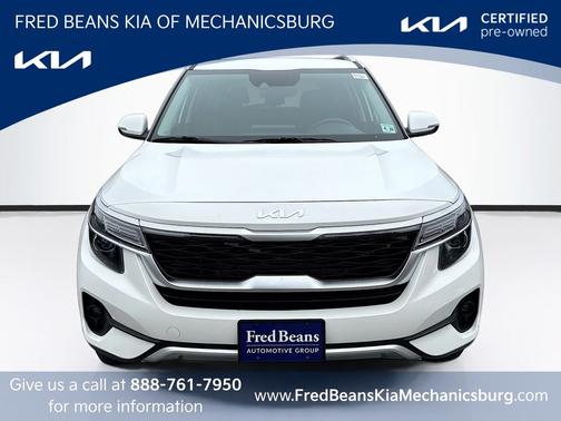 Snow White Pearl 2023 Kia Seltos S