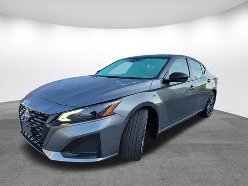 2023 Nissan Altima 2.0 SR