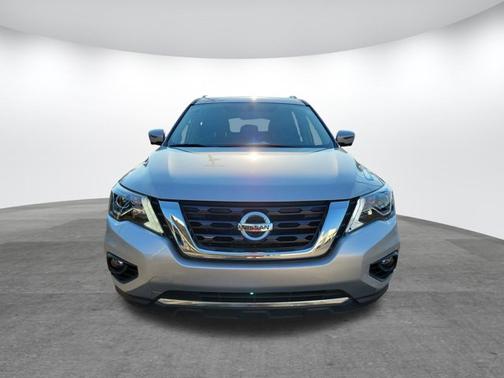 2020 Nissan Pathfinder Platinum