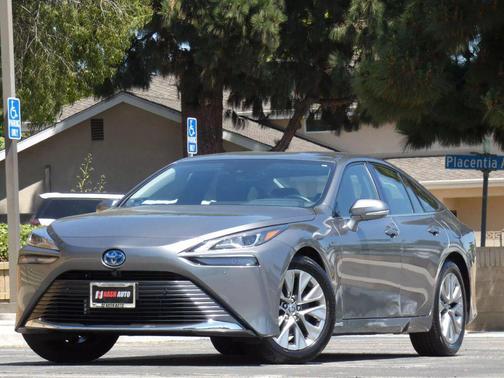 2022 Toyota Mirai Base
