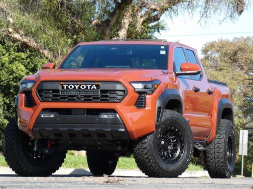 2025 Toyota Tacoma TRD Sport