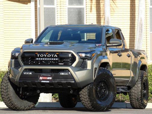 2025 Toyota Tacoma TRD Sport