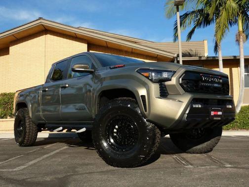 2025 Toyota Tacoma TRD Sport