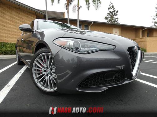 Gray 2018 Alfa Romeo Giulia Ti Lusso