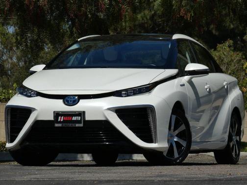 2020 Toyota Mirai Base