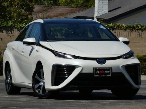 2020 Toyota Mirai Base
