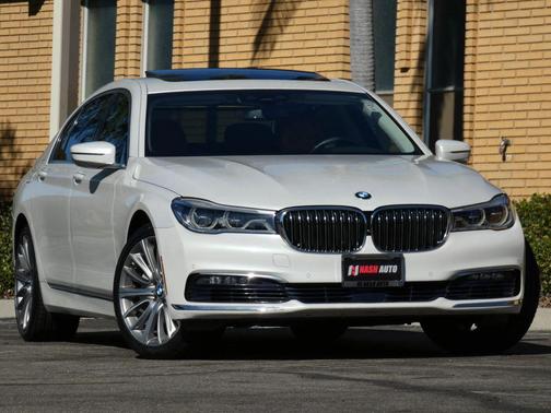 2016 BMW 750 i xDrive