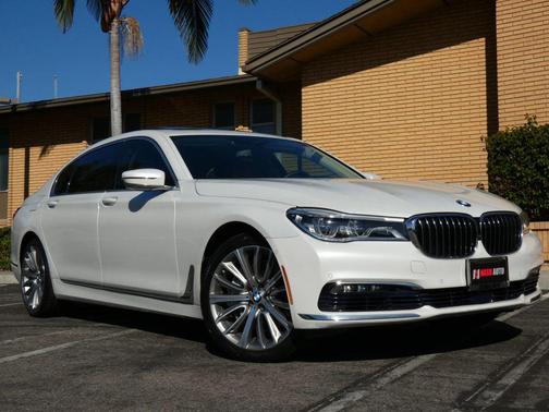 2016 BMW 750 i xDrive