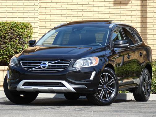 2017 Volvo XC60 T5 Dynamic