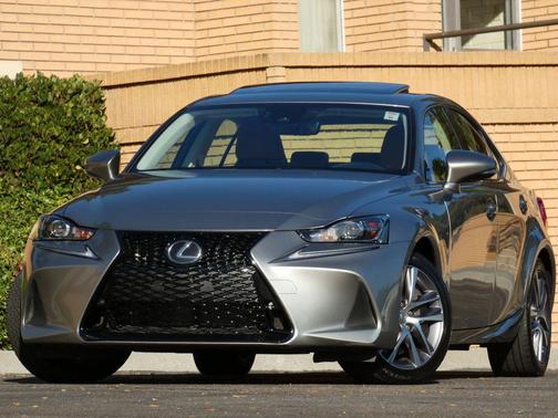 2018 Lexus IS 300 Base