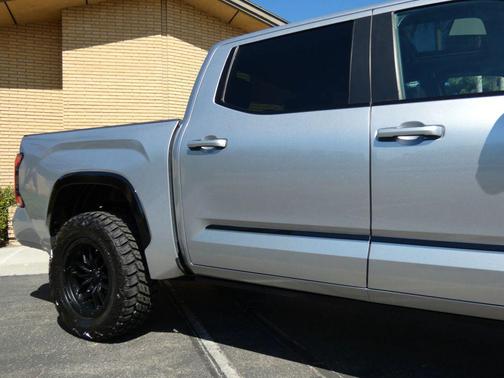 2024 Toyota Tundra Hybrid Platinum