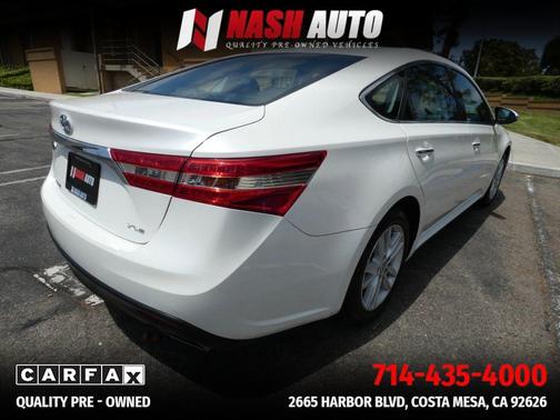 White 2014 Toyota Avalon XLE Premium
