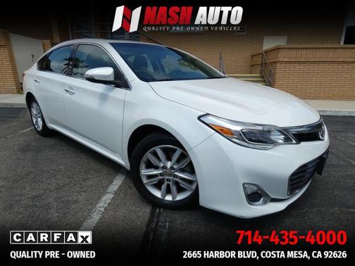 White 2014 Toyota Avalon XLE Premium