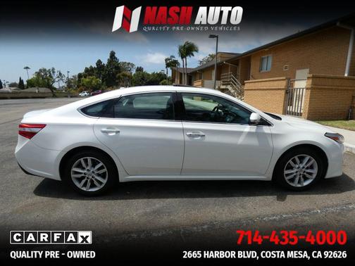 White 2014 Toyota Avalon XLE Premium