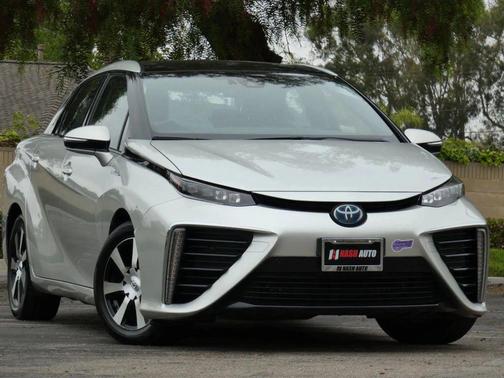 2019 Toyota Mirai Base