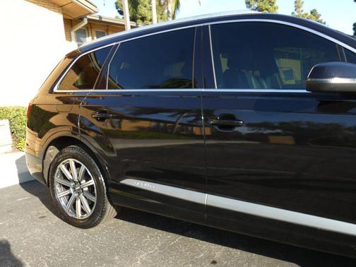 2019 Audi Q7 55 Premium Plus