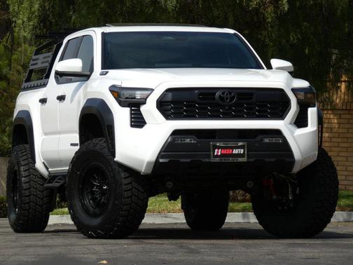 2025 Toyota Tacoma TRD Off Road