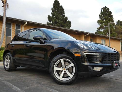 2018 Porsche Macan Sport Utility 4D