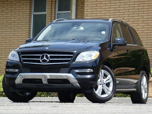 Black 2015 Mercedes-Benz M-Class 4MATIC