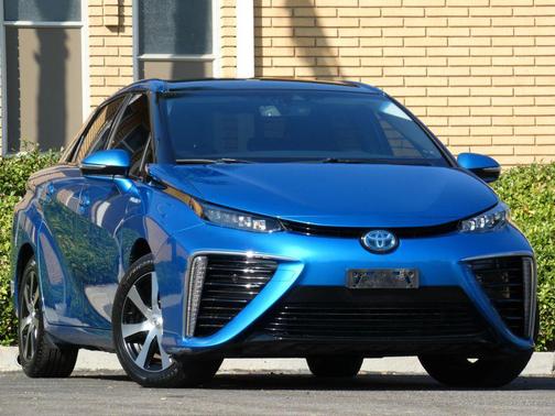 Blue 2018 Toyota Mirai Base