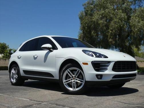 2018 Porsche Macan Base