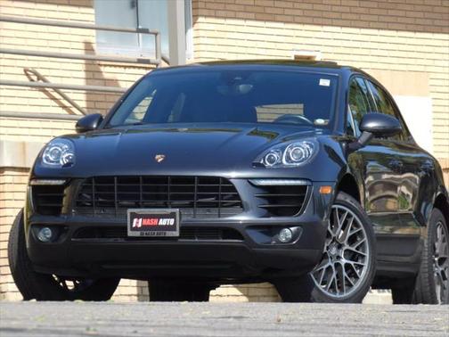 2018 Porsche Macan Base