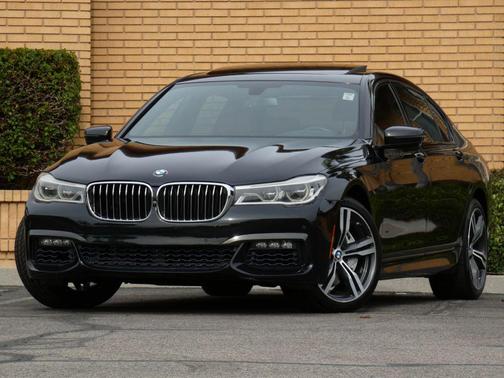 2016 BMW 750 i xDrive