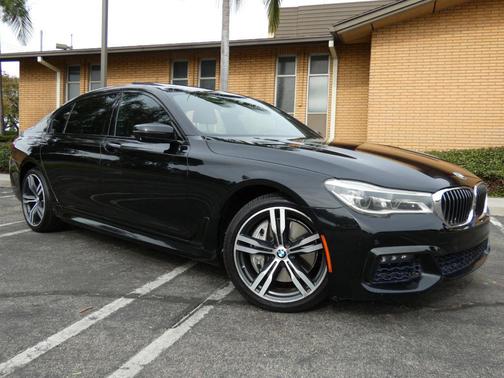 2016 BMW 750 i xDrive