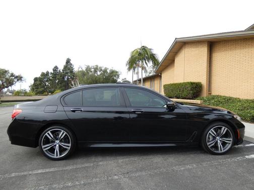 2016 BMW 750 i xDrive