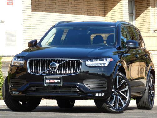 2020 Volvo XC90 T6 Momentum