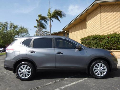 2016 Nissan Rogue S
