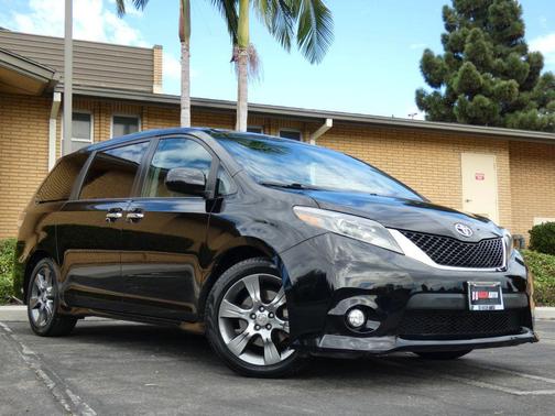 2015 Toyota Sienna SE